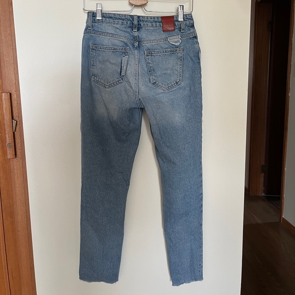 Zara Mom Jeans - Picture 3 of 3